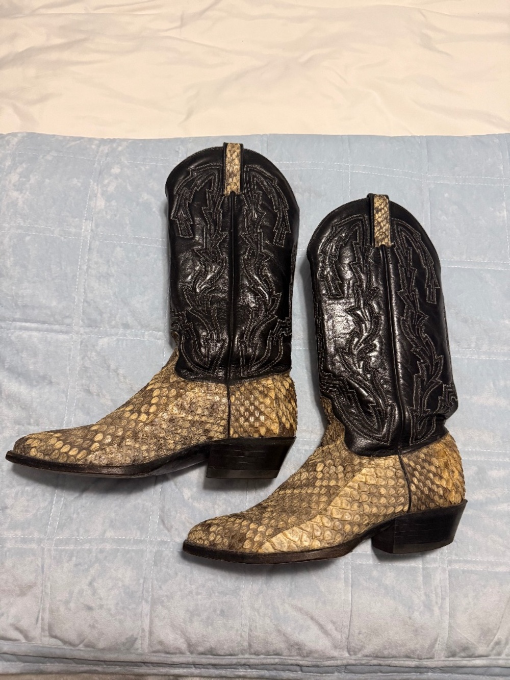 J. Chisholm Authentic Vintage Leather & Diamond back rattlesnake Womens 9.5